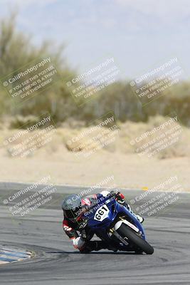 media/Dec-07-2025-CVMA (Sun) [[3e7d2de5dc]]/Race 8-Middleweight Shootout/